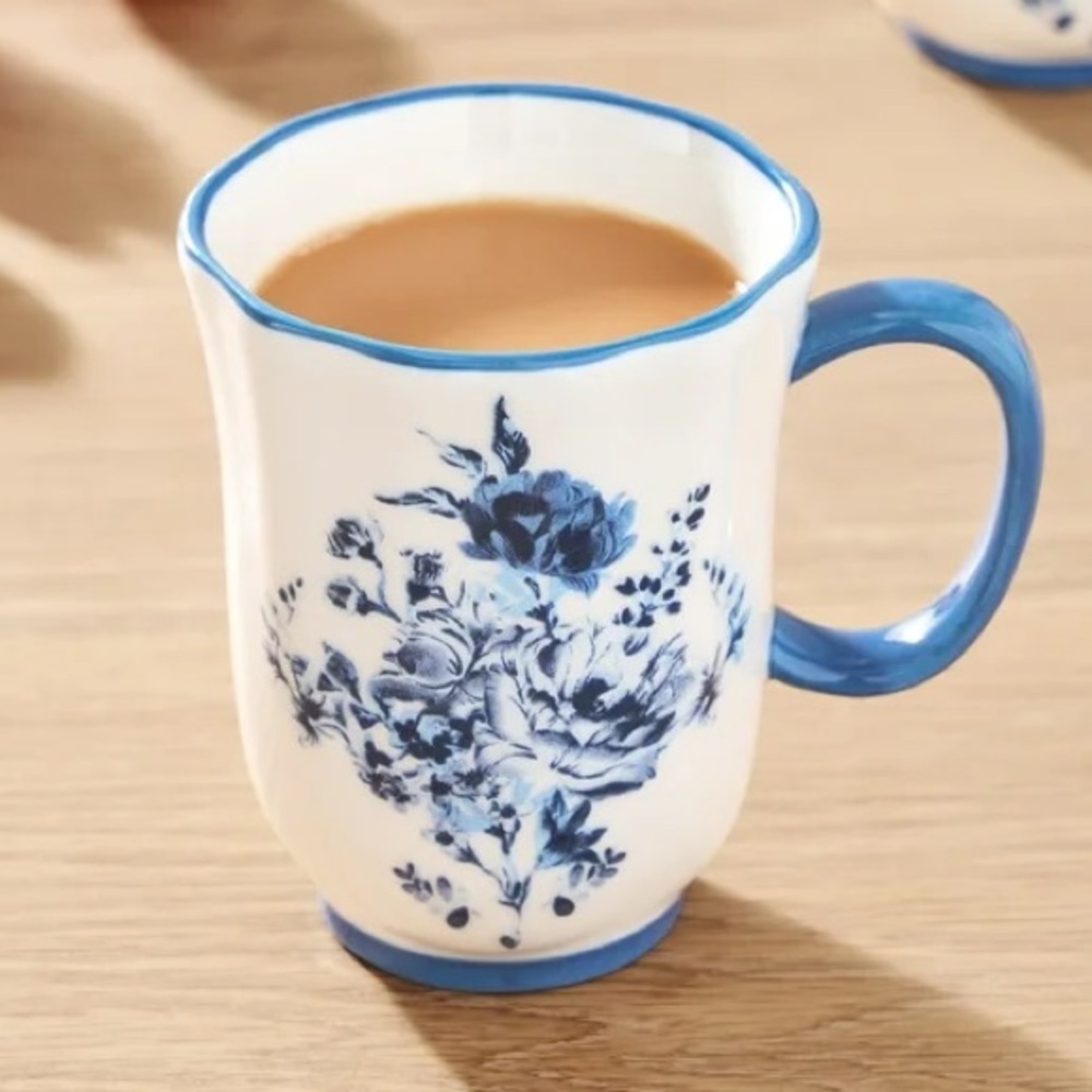2025 🌺 New The Pioneer Woman Delilah 12-Ounce Stoneware Mug, Blue, Qty 1